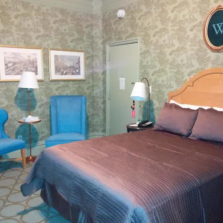 Wolcott Hotel