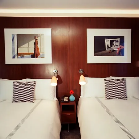 6 Columbus Park Hotel