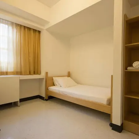 Hostel West Side Ymca *
