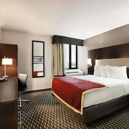 Howard Johnson By Wyndham Jamaica Ny Near Airtrain Jfk Hotel 3*