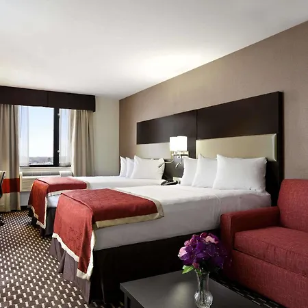 Howard Johnson By Wyndham Jamaica Ny Near Airtrain Jfk Hotel