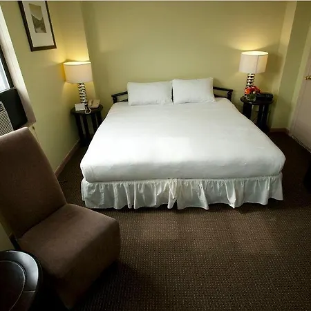 Hotel Park West 3*