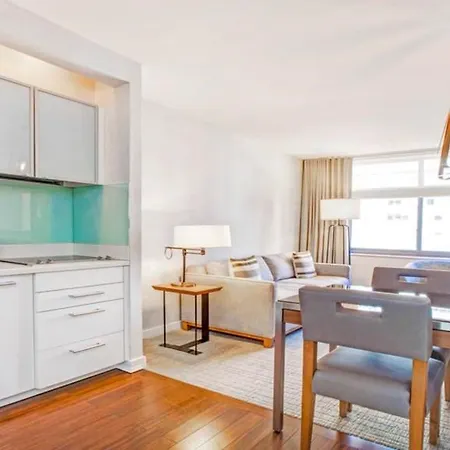Midtown 45 Apartment