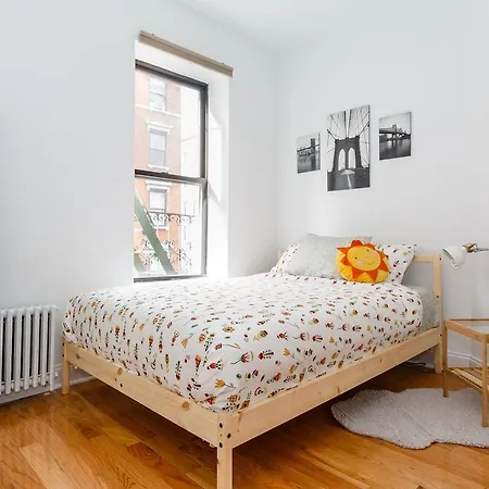 3 Bedroom Prime Les, Incredible Place & Location!! New York