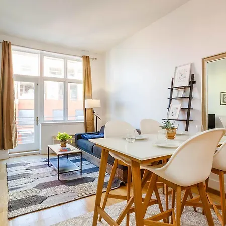 Apartment Modern Luxury In Heart Of Williamsburg!! *