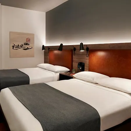 Moxy Nyc Downtown 3*