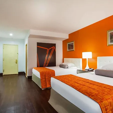 Hotel West Farms New York