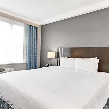 Hotel Wyndham Garden Long Island New York