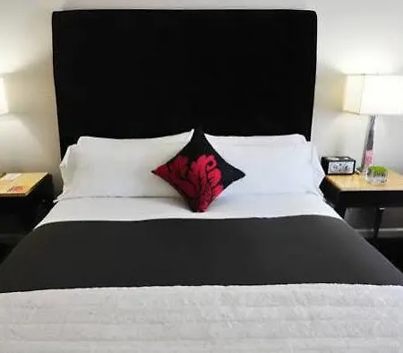 The Court - A St Giles Hotel