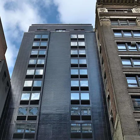 Henri 4* New York