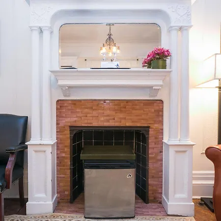 Bed & Breakfast Lefferts Manor