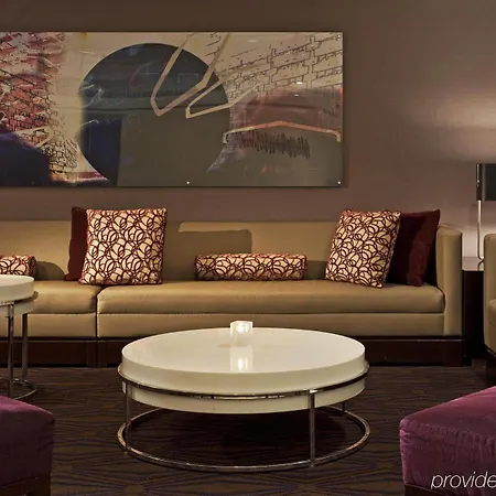 Doubletree By Hilton Metropolitan Hotel