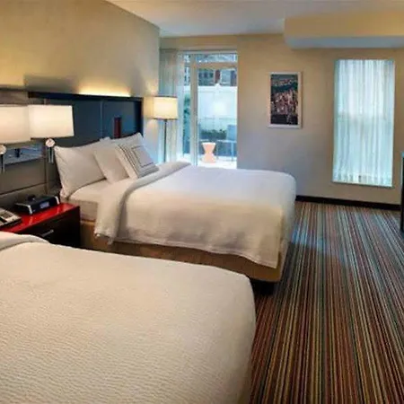 Courtyard By Marriott Manhattan/herald Square 4*