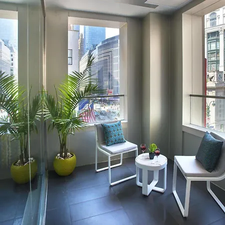 Courtyard By Marriott Manhattan/herald Square 4*