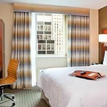 Hampton Manhattan Grand Hotel