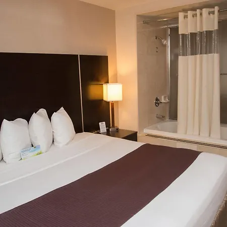 Days By Wyndham Jamaica / Jfk Airport Hotel