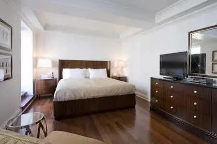 Aka Sutton Place 4*