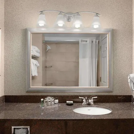Hotel Wingate By Wyndham Manhattan Midtown 3*