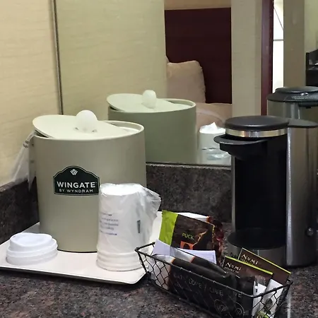 Hotel Wingate By Wyndham Manhattan Midtown 3*