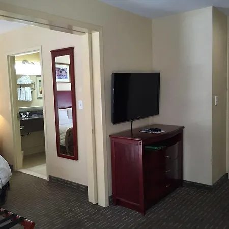 Hotel Wingate By Wyndham Manhattan Midtown 3*