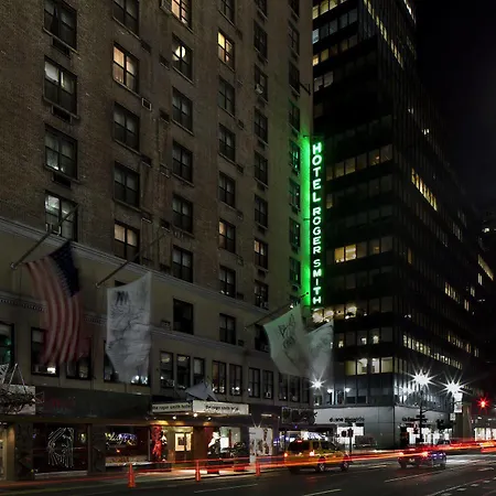 Hotel Roger Smith 3*
