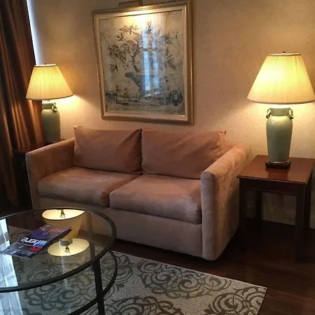 Avalon Hotel