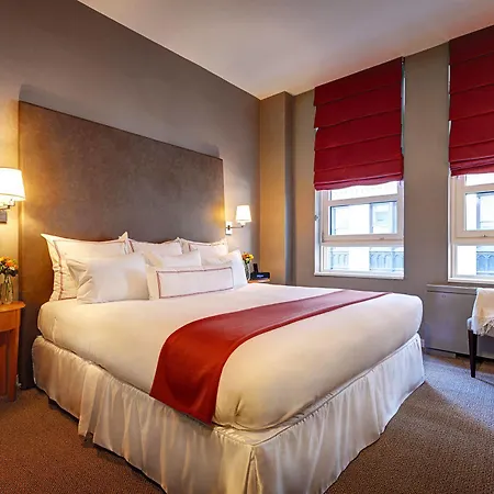 Giraffe By Library Collection Hotel New York