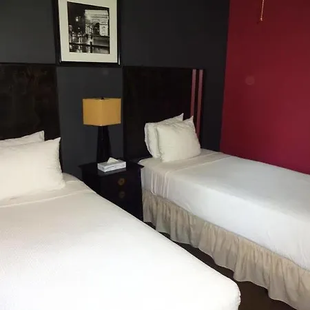 Broadway & Hostel New York