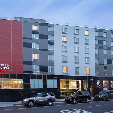 Fairfield & Manhattan/downtown East Hotel