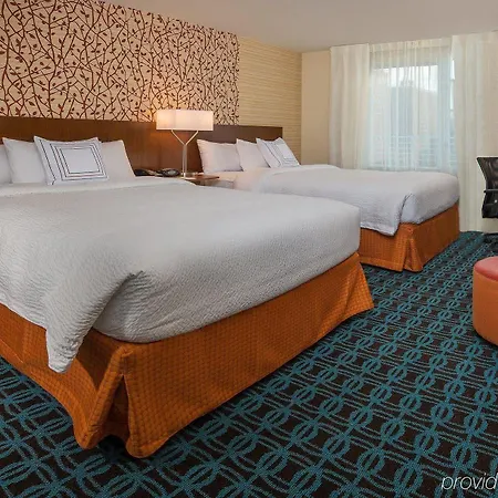 Hotel Fairfield & Manhattan/downtown East 3*
