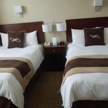 Hotel Pointe Plaza (adults Only)