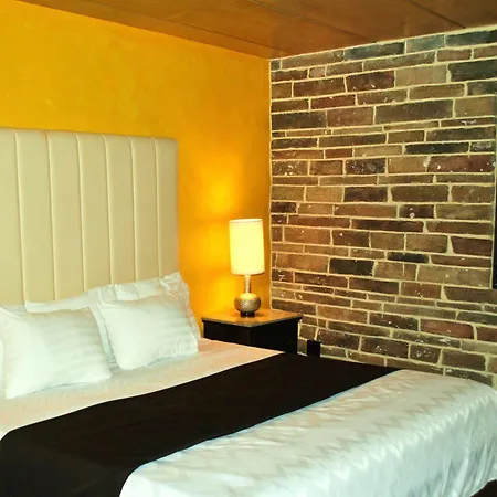 Motel Surfside Three New York