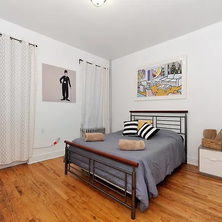 Huge 4 Bedroom 15 Min From Times Square