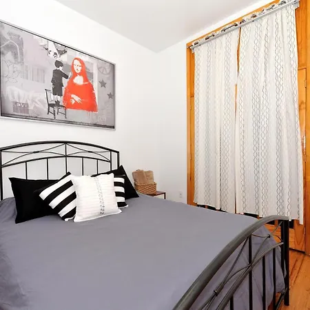 Huge 4 Bedroom 15 Min From Times Square New York