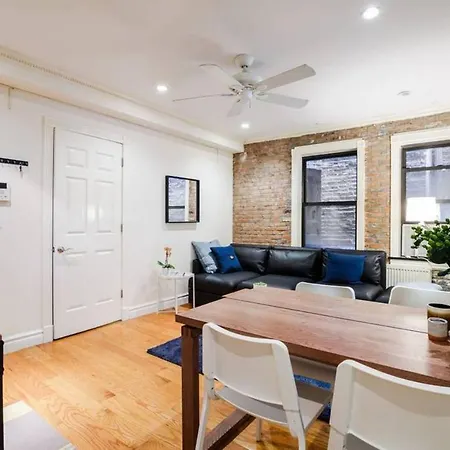 Apartment Authentic Nyc 3br Abode On Best Block!! Sleeps 10 New York