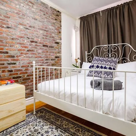 Authentic Nyc 3br Abode On Best Block!! Sleeps 10 Apartment *