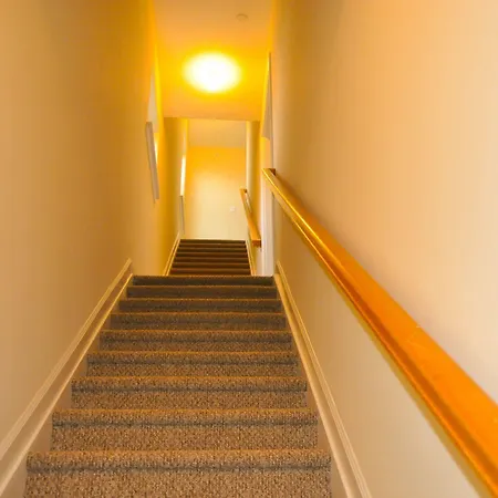 Guest house Anyi Jfk 2*