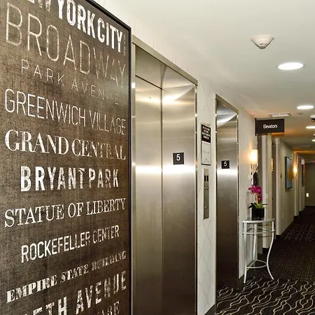 Hotel Best Western Plus Laguardia Airport 3*