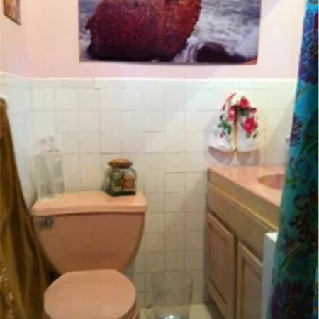 Guest house Bronx