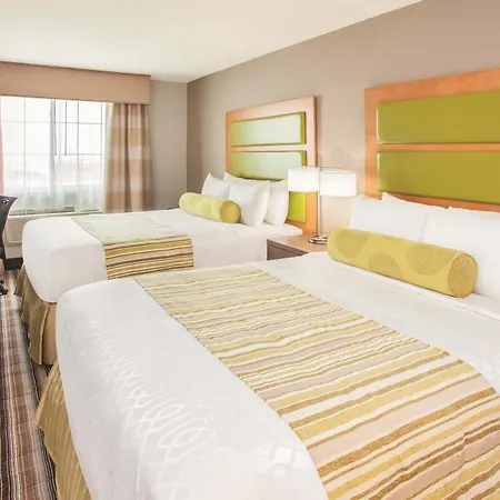 La Quinta & Far Rockaway - 2*