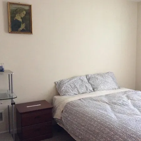 Anyi Jfk Guest house New York