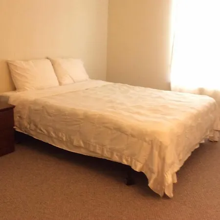 Anyi Jfk Guest house New York