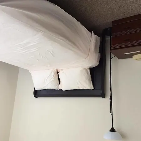Guest house Anyi Jfk 2*