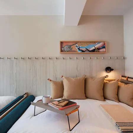 Moxy Nyc Times Square Hotel