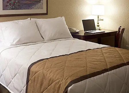 Extended America - - Laguardia Airport Hotel New York
