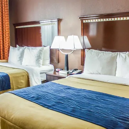 Travelodge By Wyndham Queens