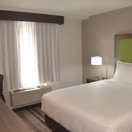 La Quinta By Wyndham Brooklyn Hotel 3*