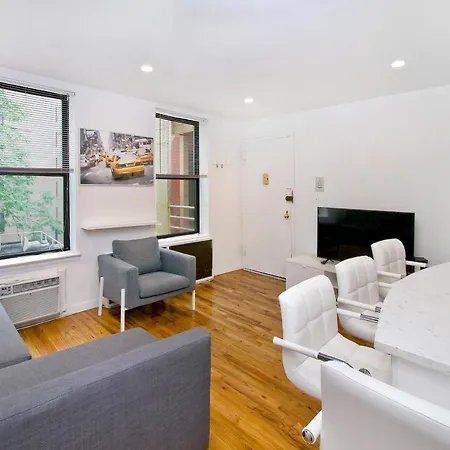 Murray Hill Suites Apartment *