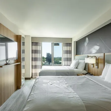 Ninety Five - Jfk Airport Hotel