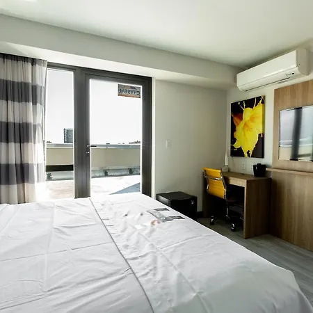 Ninety Five - Jfk Airport 3* New York